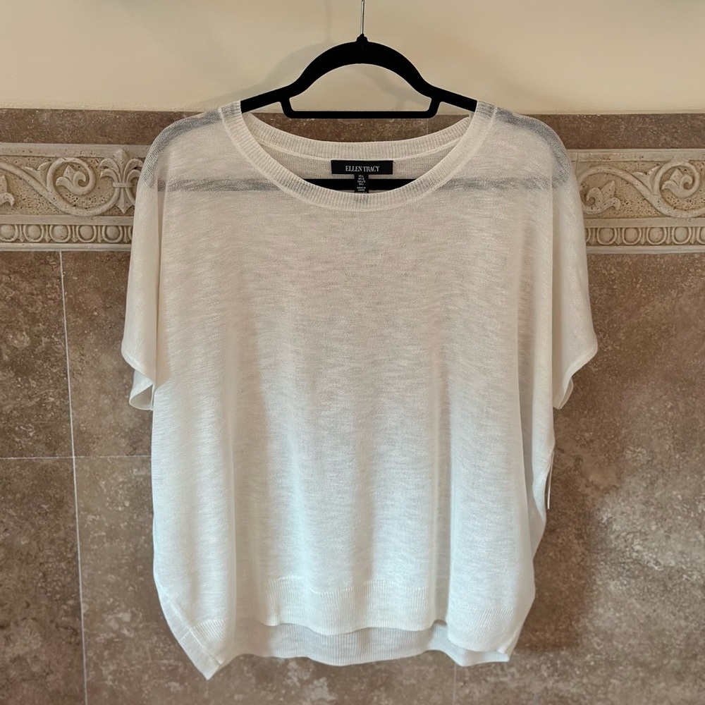 ELLEN TRACY lightweight knit perfect for spring sz L